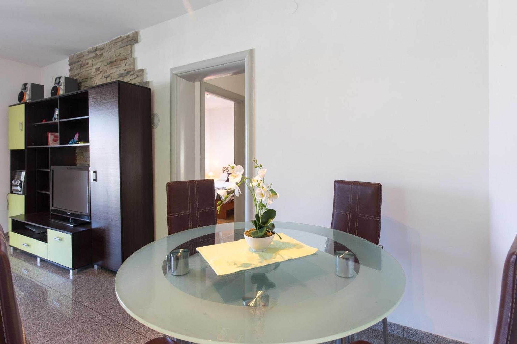 Holiday Home Ore Малинска Экстерьер фото