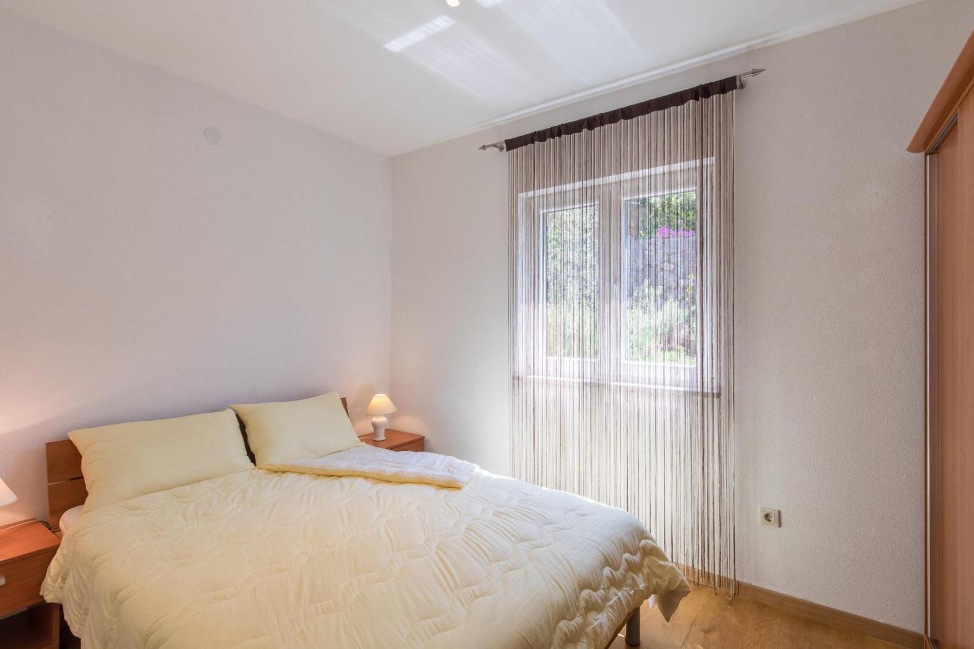 Holiday Home Ore Малинска Экстерьер фото