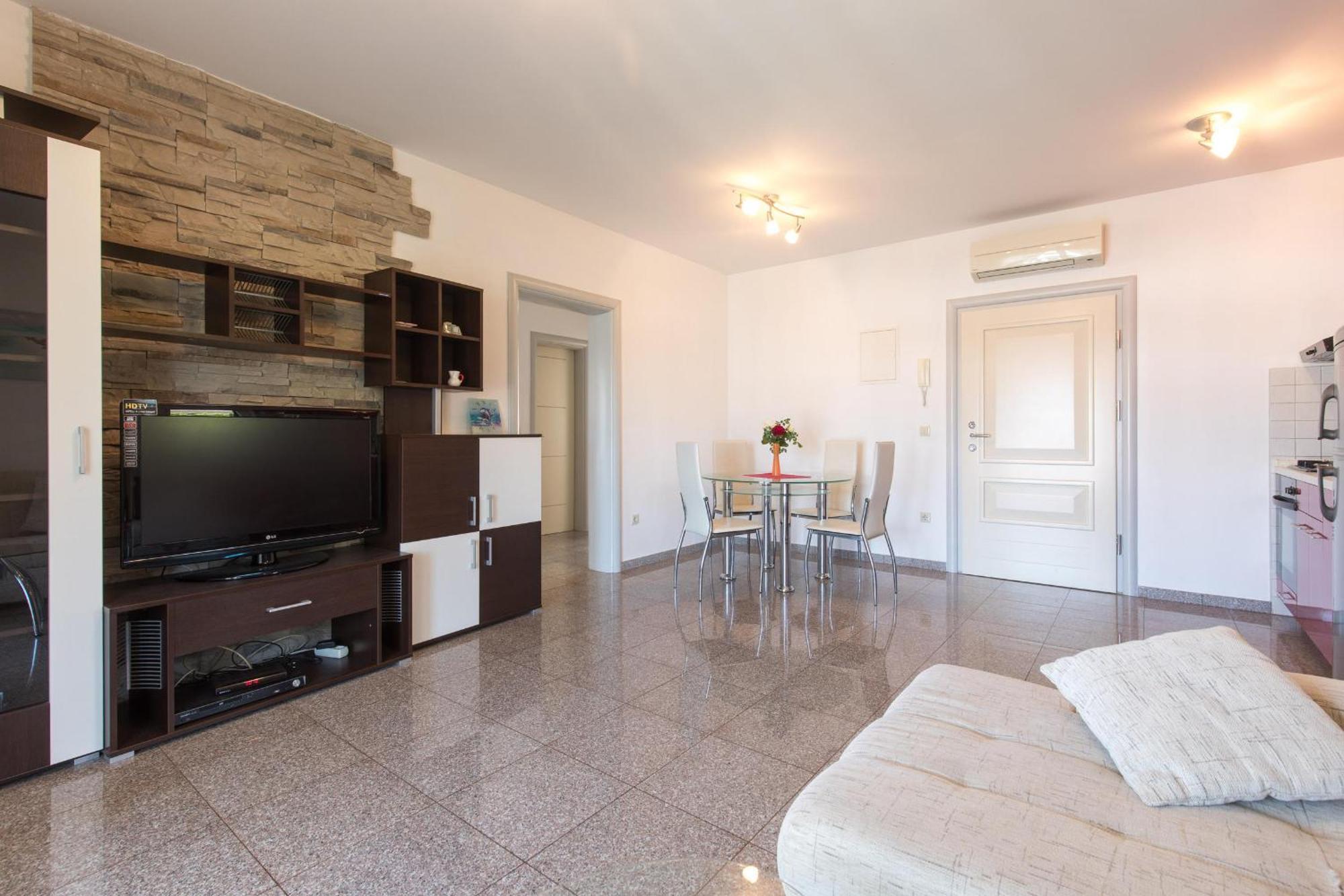 Holiday Home Ore Малинска Экстерьер фото
