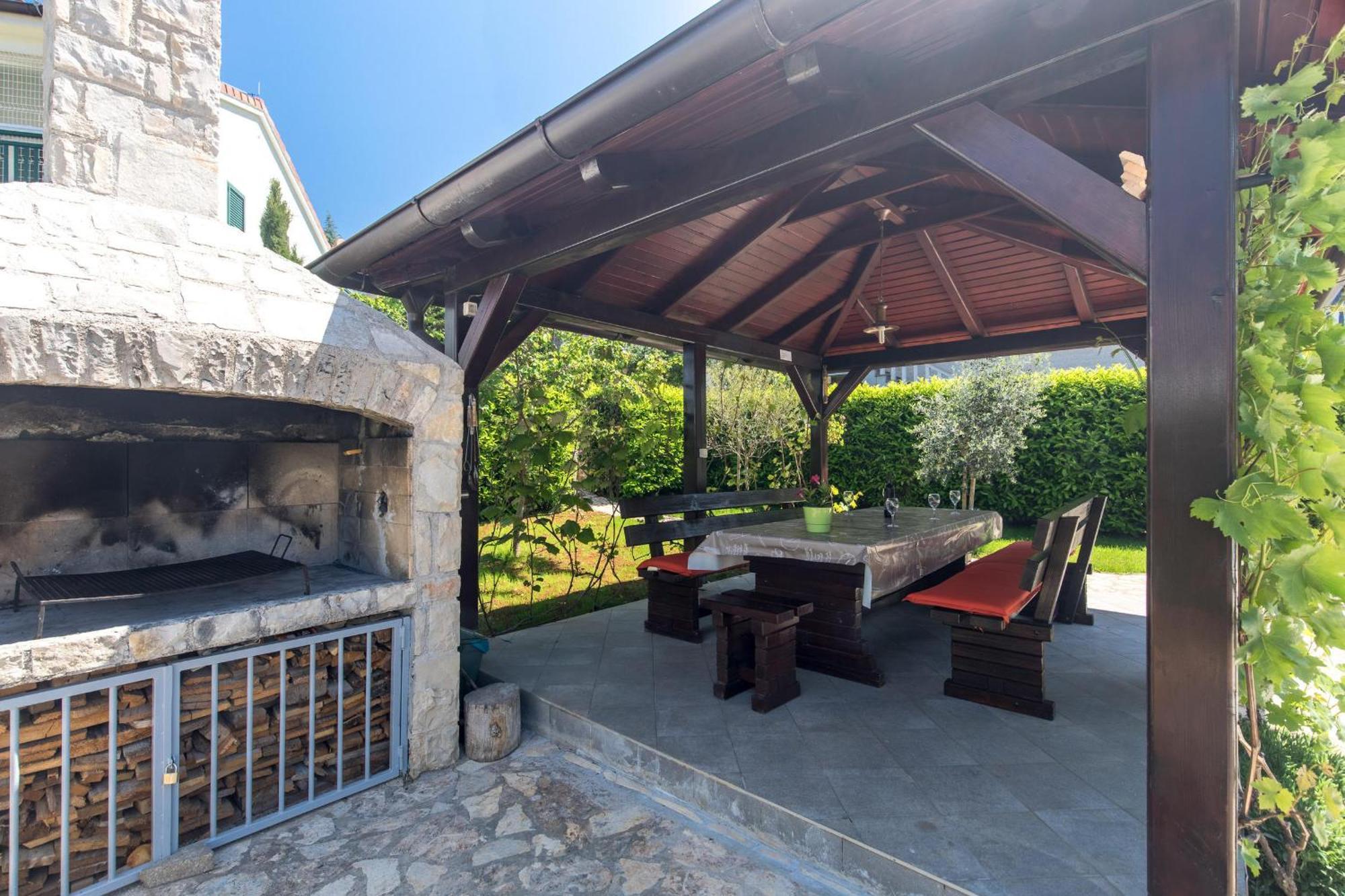 Holiday Home Ore Малинска Экстерьер фото